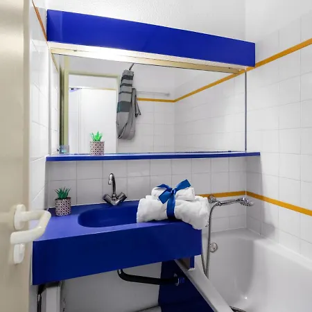 Le Village - C5 232 By Interhome * Saint-Raphaël