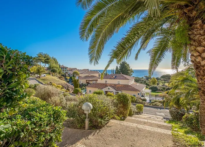 Apartment Le Village - C5 232 By Interhome Saint-Raphaël