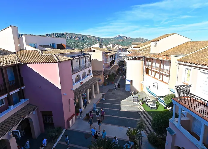 Le Village - C5 232 By Interhome Saint-Raphaël